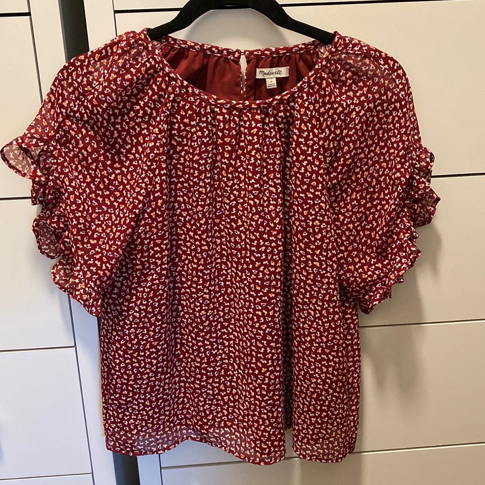 Madewell red floral blouse with ruffled sleeve (Small)